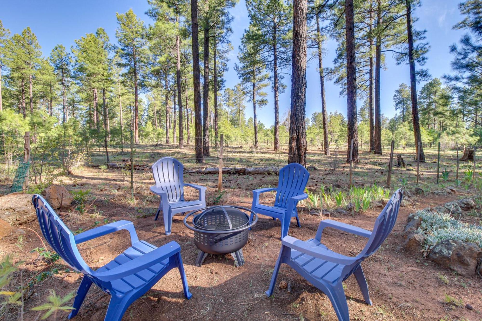 Indian Pine Peaceful Pinetop Cabin With Deck And Fire Pit!ヴィラ エクステリア 写真