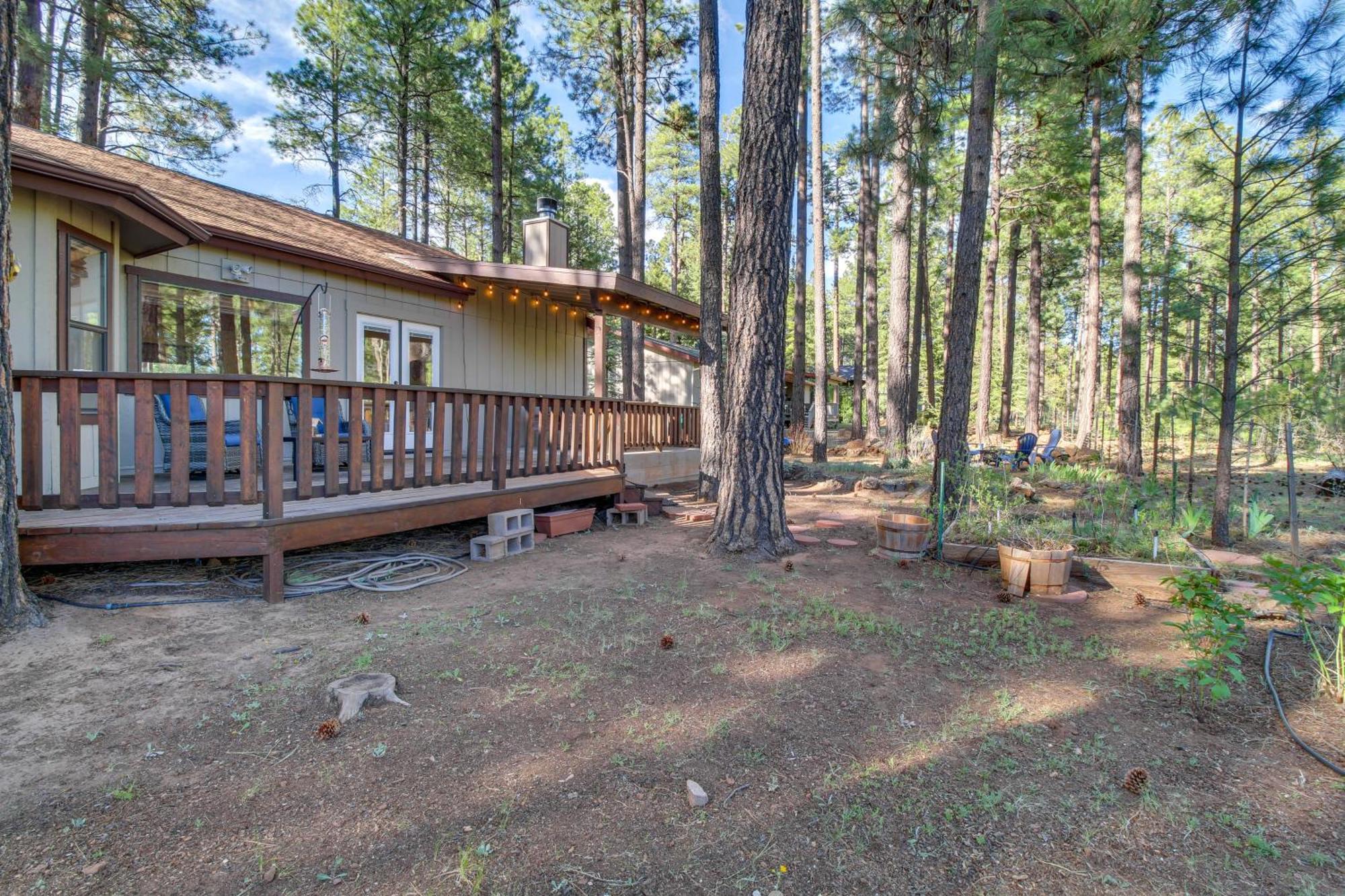 Indian Pine Peaceful Pinetop Cabin With Deck And Fire Pit!ヴィラ エクステリア 写真